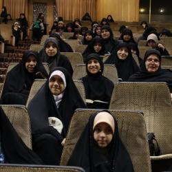 تصاویری از کرسی تلاوت قرآن ویژه بانوان - 14040905- عکس : حافظ کل قرآن کریم مهدیه نیکویی