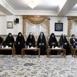 دیدار تولیت آستان عبدالعظیم(ع) با حفاظ رتبه‌دار مسابقات قرآن - 14040824